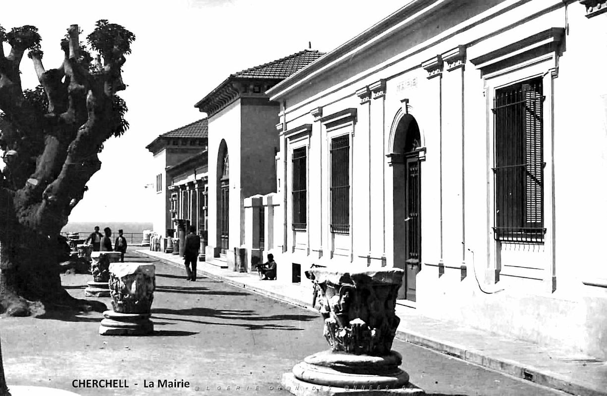Cherchell - La Mairie.jpg